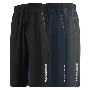 Men’s casual athletic capri pants with a drawstring waist and zippered pockets—fashionable and versatile, suitable for everyday wear and street hip-hop styling.