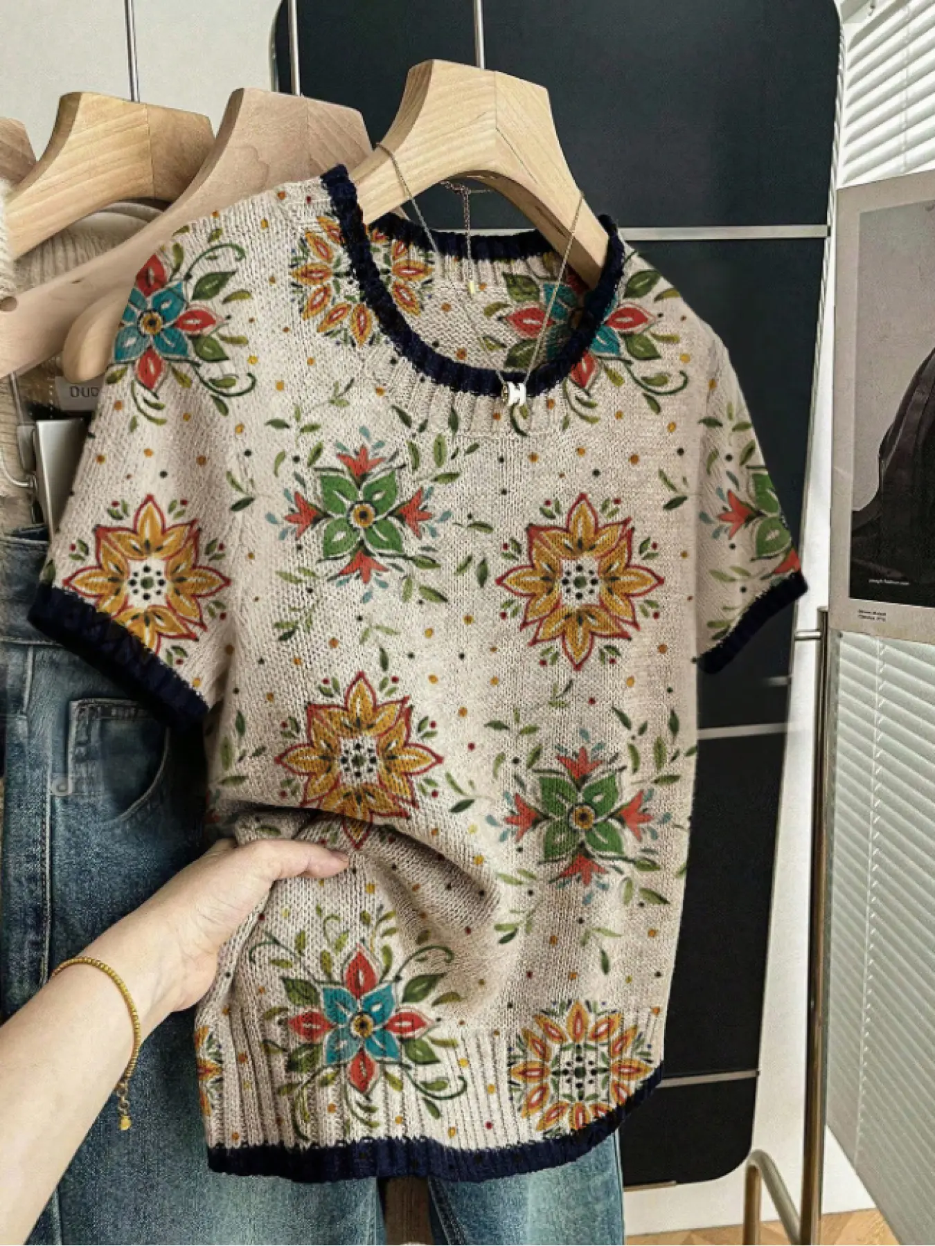 Women's Floral Leaf Print Round Neck Sweater, Casual Short Sleeve Knitwear for Spring & Fall, Comfortable Warm Daily Wear