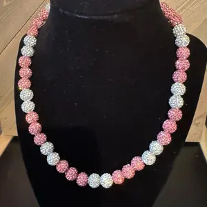 Rhinestone beaded necklace pink and white
