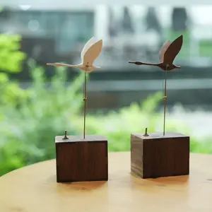 Swan handmade ornaments, solid wood machine-made toys, creative and dynamic mechanical ornaments, handicrafts, decorations, desktop ornaments, home decorations, birthday gifts Decorative Figurines Indoor Wooden