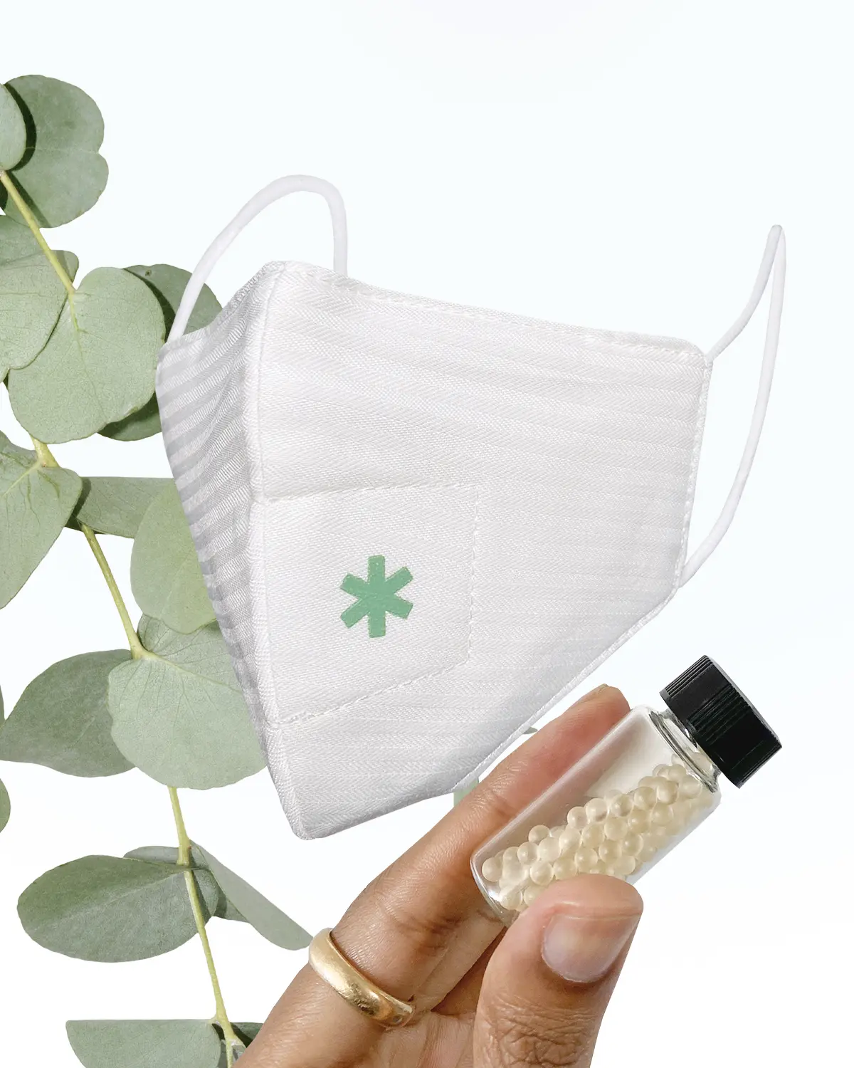Aromatherapy Pearl Face Mask - Eucalyptus Peppermint Lemon Scent. Eucair Essential Oil Face Covering. Olfactory Training + Smell Therapy. Hand Washable Reusable 3 Layer Filter Protection For Pollen Dust Men + Women. Eco Friendly + Breathable (S/M, White)