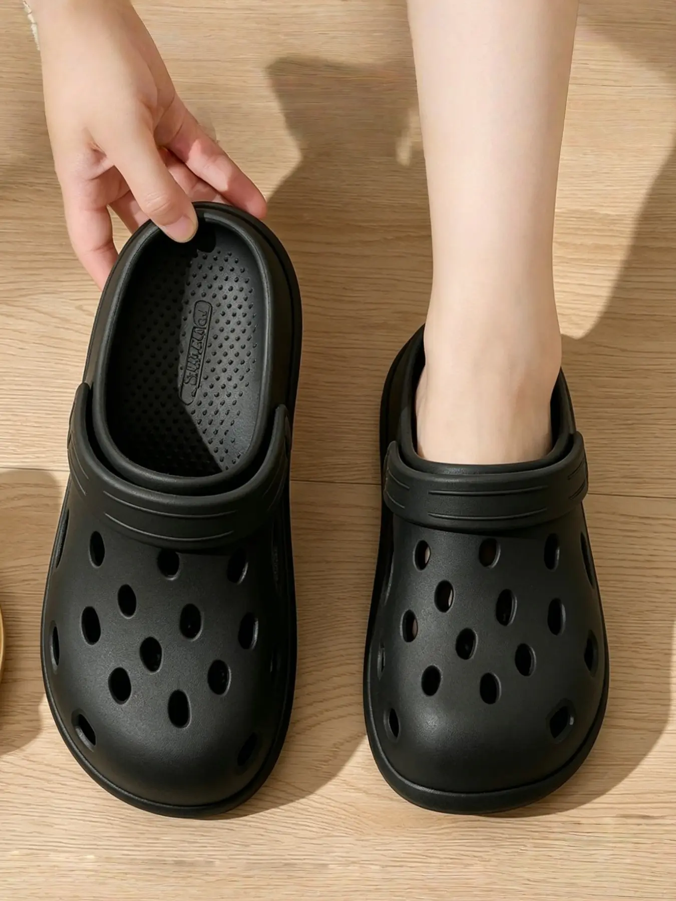Women's Summer Fashion Thick Sole Holey Fashionable Slippers, Anti-Slip Silent Eva Drag, Korean Style Lazy Outer Wear Closed-Toe Slipper, Non Slip Eva