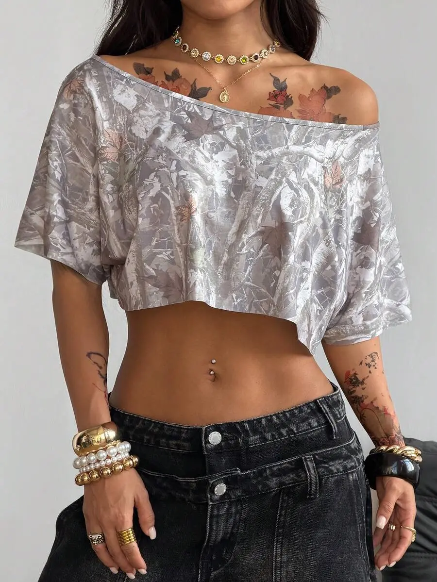 Streetwear Sport Casual Graphic Off Shoulder Slouchy Cropped Red Tee Silver Crop Top Baggy Metallic Top,Summer