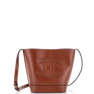 Pre-owned Celine material Bucket Bags Cuir Triomphe Bucket Bag Leather Small by Rebag