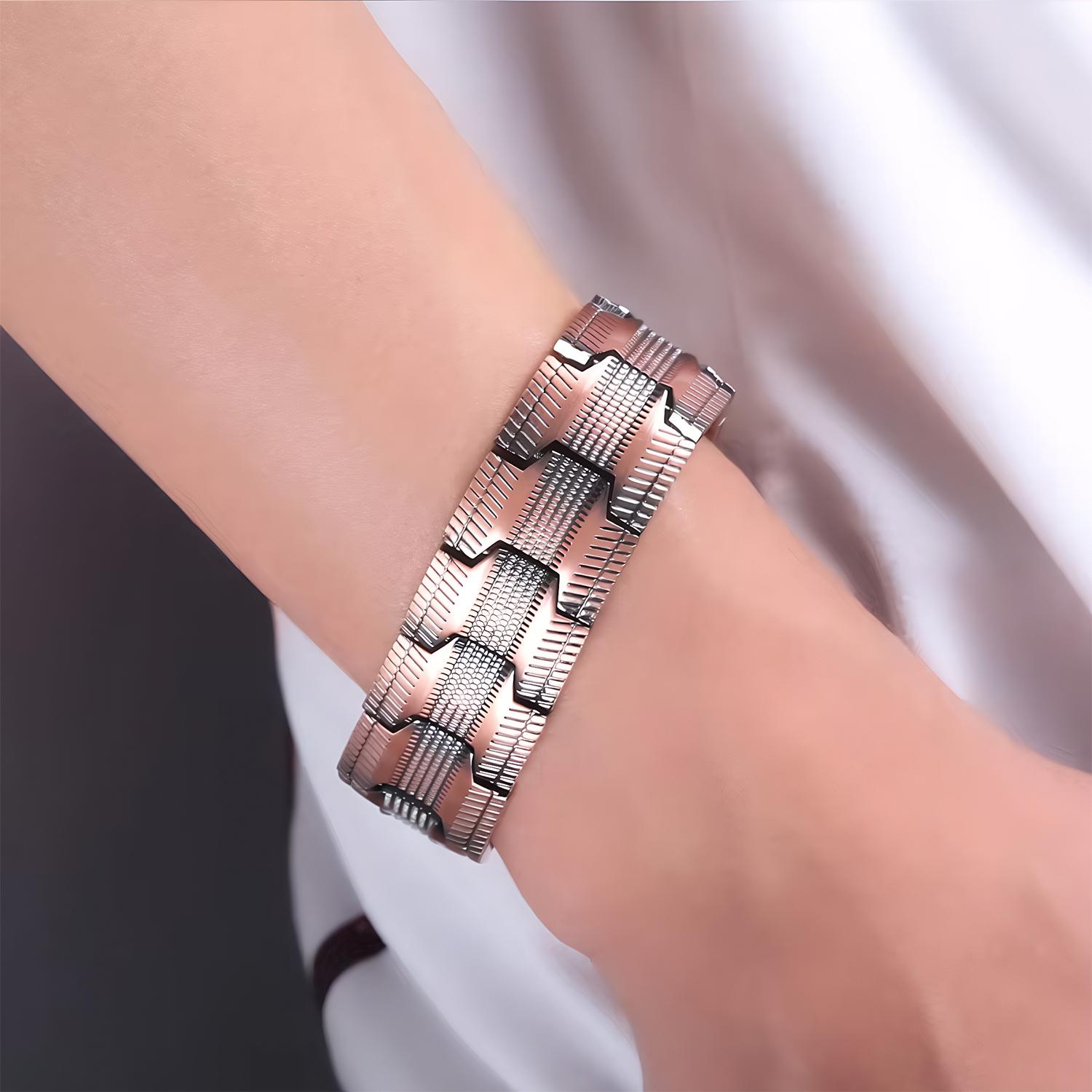 Vintage Red Copper Magnetic Bracelet Triple-Row Full-Magnet Design Detachable Bracelet Fashion Jewelry Gift for Rapper Couples Familie Friend