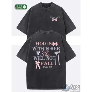 A 230-Gram Heavyweight Christian Faith T-Shirt Suitable for Men, Featuring An Inspirational Bible Verse (Psalm 23:1) Print on The Back. Made with Soft Wax-Dyeing Techniques, It Comes in Beige with Light Pink Letters