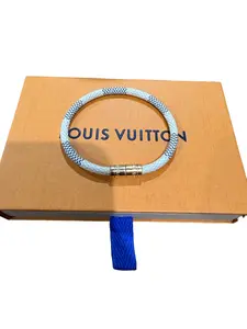 Pre-owned Louis Vuitton Damier Azur Keep It Bracelet Perfect for Daily Use
