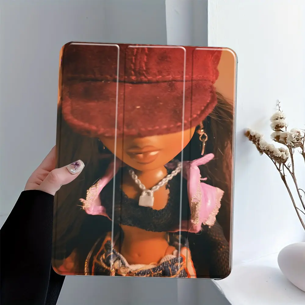 Y2K Fashion Doll Portrait Acrylic Tri-fold iPad Case with Pencil Holder, Shockproof Protective Cover for iPad 7.9/8.3/10.2/10.5/10.9/11/12.9/13 inch, Retro 2000s Aesthetic Design for Trendy Teens, Perfect for Daily Use & School