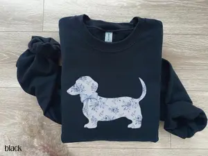 [Sale Up To 50%] Doxie Mom Sweatshirt, Floral Toile Dachshund Mama Crewneck, Gift for Dog Lovers, Weenie Dog Owner Gift, Coquette Weener Dog Shirt, streetwear graphic tee