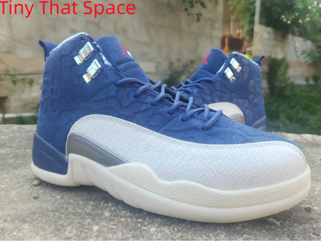 Daily Training Sneakers, User-Friendly Sports Accessory for Regular Fitness Routines