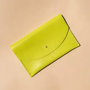 Envelope Pouch Chartreuse Leather | Lifestyle