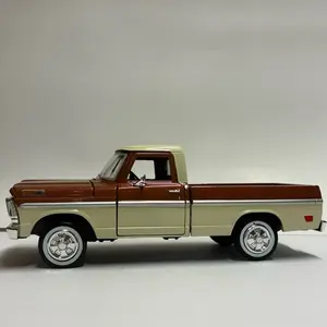 1969 Ford F-100 Pickup 1:24 Brown Cream Die Cast Collection Timeless Legends Series BY MOTORMAX