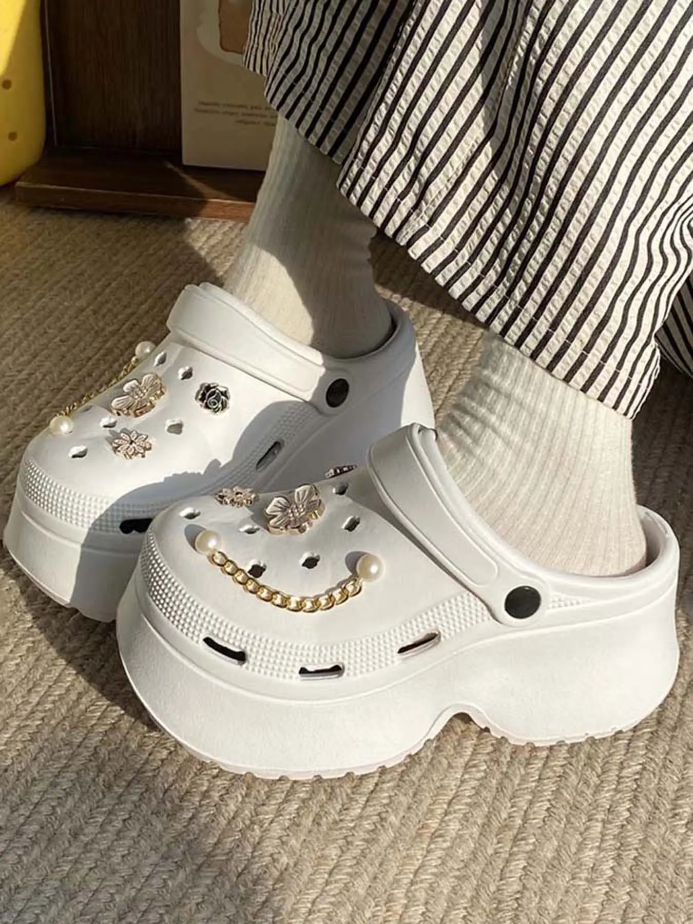 New Casual Versatile Eva Hole Shoes, Summer Outdoor Thick Sole Height Increasing Beach Sandals, Comfortable Breathable Daily Commute, Soft Slipper Sandals, Outdoor Beach Slippers