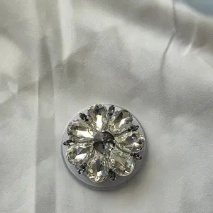 Color and Crystal bling magnetic pop  socket Phone