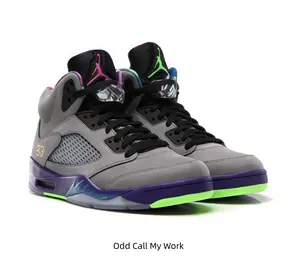 Premium grey suede with that iconic colorful detail. A total grail