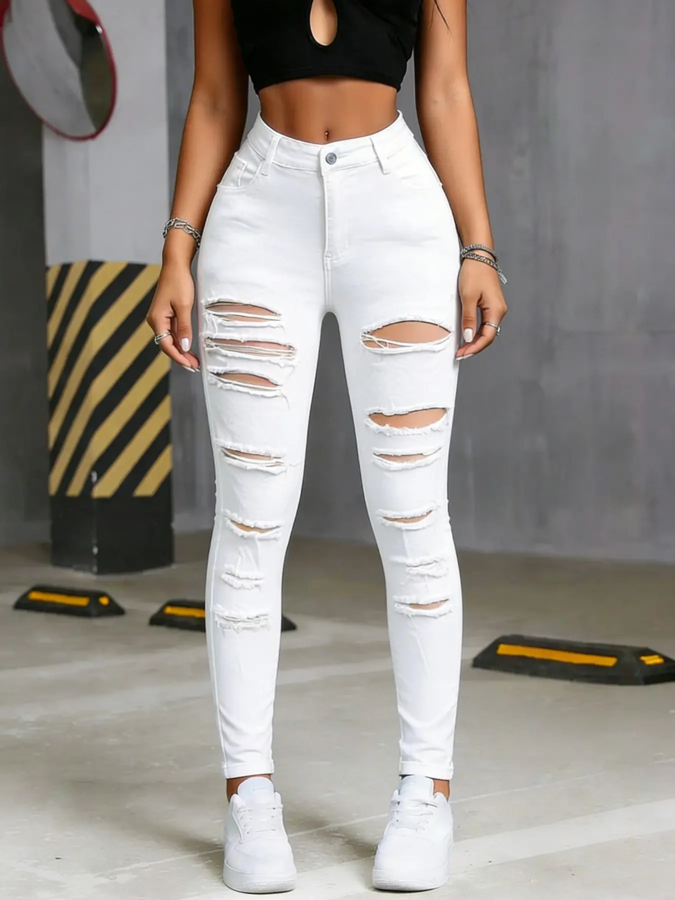 European Style White Ripped High Waist Jeans for Women, Slim Fit Butt Lifting Skinny Pants, Y2K Streetwear High Rise Distressed Denim Trousers, All-Season Opaque White High Waist Jeans, High Waisted Skinny