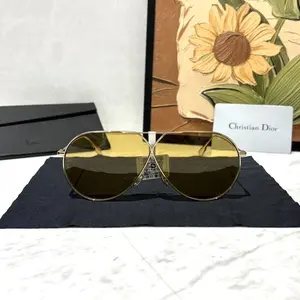 Pre-owned Dior R1729 Resin Sunglasses C5431029298 0517 T3 Mia