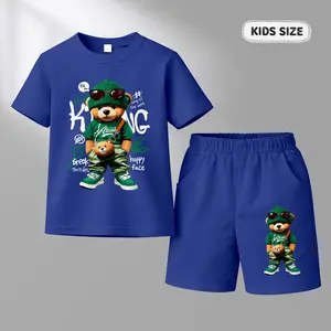 Boys' Street Style Cartoon Bear Print Short-Sleeved T-Shirt And Shorts Set, Casual Children's Summer Clothing, Comfortable Round-Neck Outfit, Suitable For Everyday Wear And Outdoor Activities.