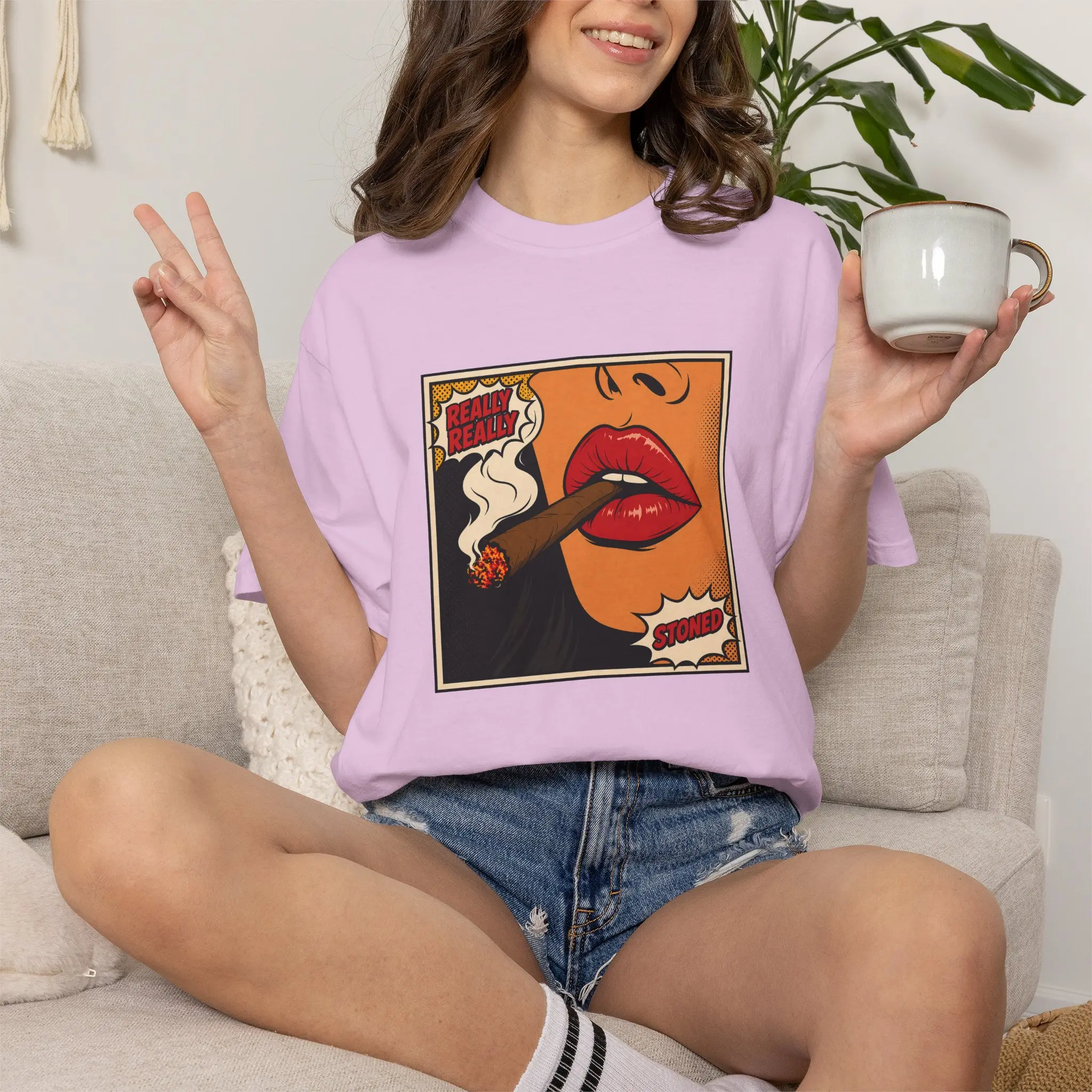 Men's Heavyweight Streetwear Tshirt - Retro Pop Art Smoking Lips Graphic, Garment-Dyed Baggy Fit for Everyday Wear, Casual, Clothes