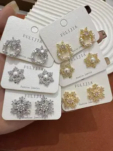 Snowflake Pearl Earrings