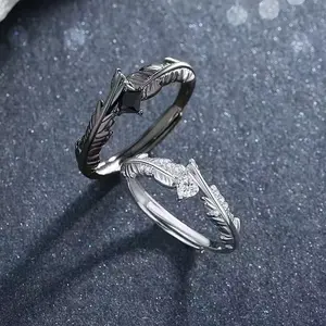 A pair of couple rings, exquisite and fashionable style