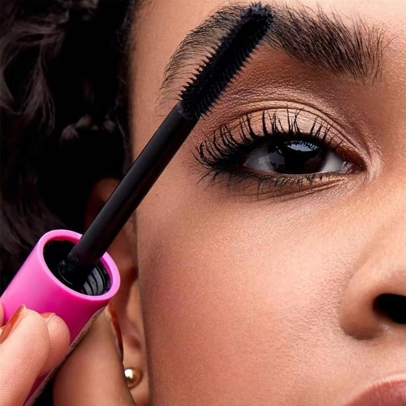 essence | I Love Extreme Volume Mascara Crazy Volume | Paraben Free | Cruelty Free I Black (Pack of 1, Crazy Volume)