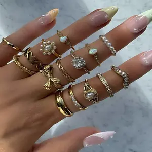 15pcs/Set Fashion Gold Rings With Bow, Flower, Leaf And Faux Pearl Designs, Suitable For Women's Daily Wear Jewelry Accessories