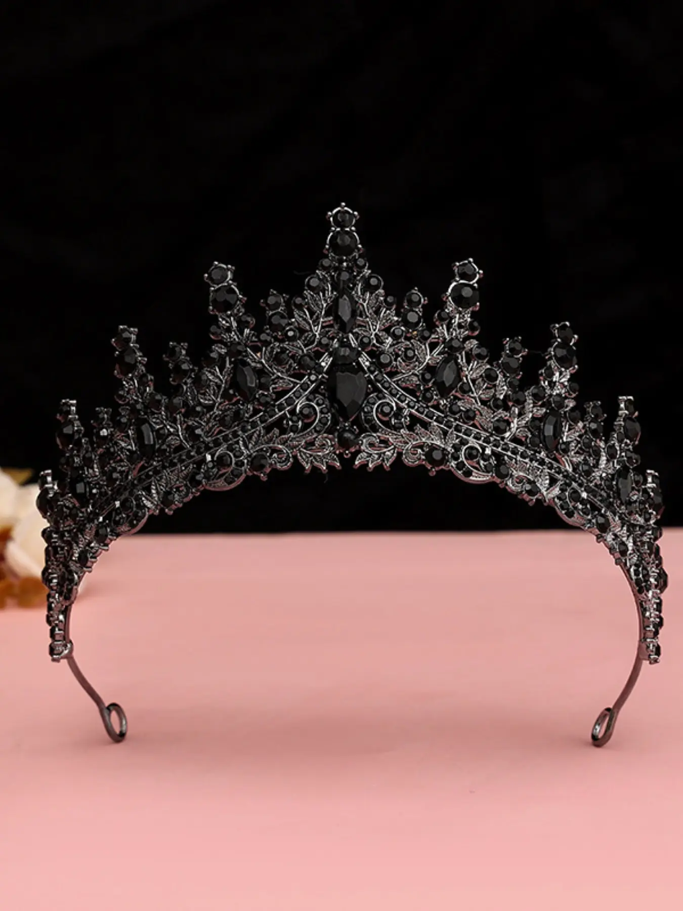 Elegant Alloy Hollow Out Floral Rhinestone Crown, Tiaras, Bridal Hair Accessories, Bridal Accessory, Bridal Luxurious Princess Style, Perfect for Weddings, Parties, Photoshoots, Evening Events, Elegant Crown Design