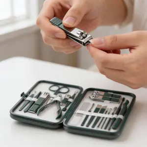 18-Piece Manicure & Pedicure Kit – Carbon Steel Nail Clippers & Grooming Tools with Compact Leather Case for Home, Travel & Personal Care