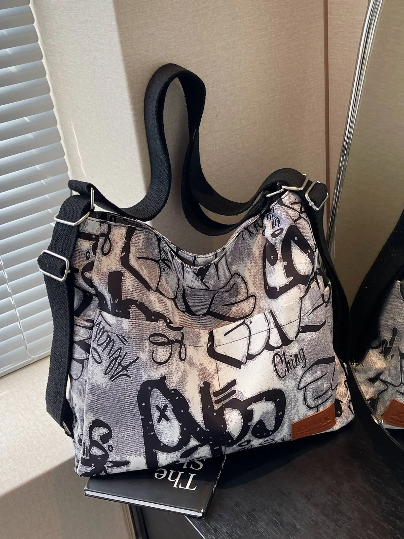 Women's Large Capacity Crossbody Shoulder Bag, Adjustable Crossbody Bag, Casual All-Season Travel Backpack, Stylish Single Strap Design, Perfect for Daily Use, Fashionable Crossbody Bag