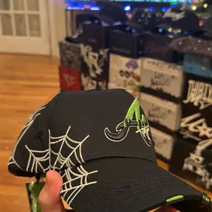 31 hats, arachnophobia edición limited