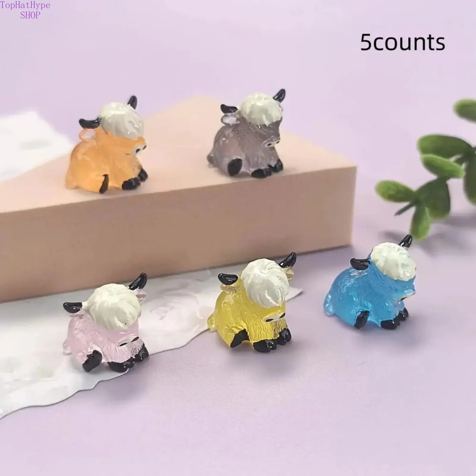 5-Piece Glow-in-the-Dark Highland Cow Resin Statue Set - Small Sitting Cute Collectible Figurines, Luminous Nighttime Design, Micro Landscape Decor, Mini Gifts for Animal Lovers