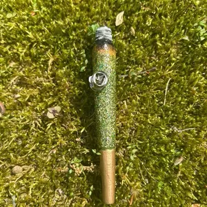 Sweetchibababy Green Glitter Cone Pin Novelty Handmade Art Jewelry Unique Fashion Accessory