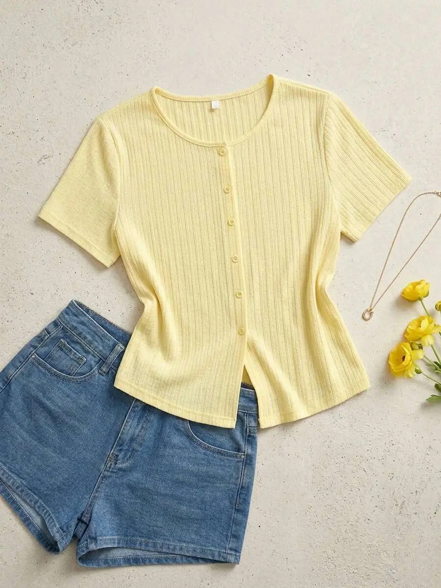 Plus Size Women's Summer Light Yellow Top Modest Business Casual Short-Sleeved Ribbed T-Shirt Everyday Fashionable Back-To-School Graduation Office