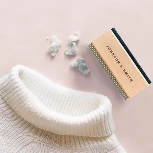 Johnson & Smith Sweater Comb - Double Sided Sweater Shaver Lint Scraper with Cashmere Comb, Compact Travel Pilling Remover Brush & Pouch