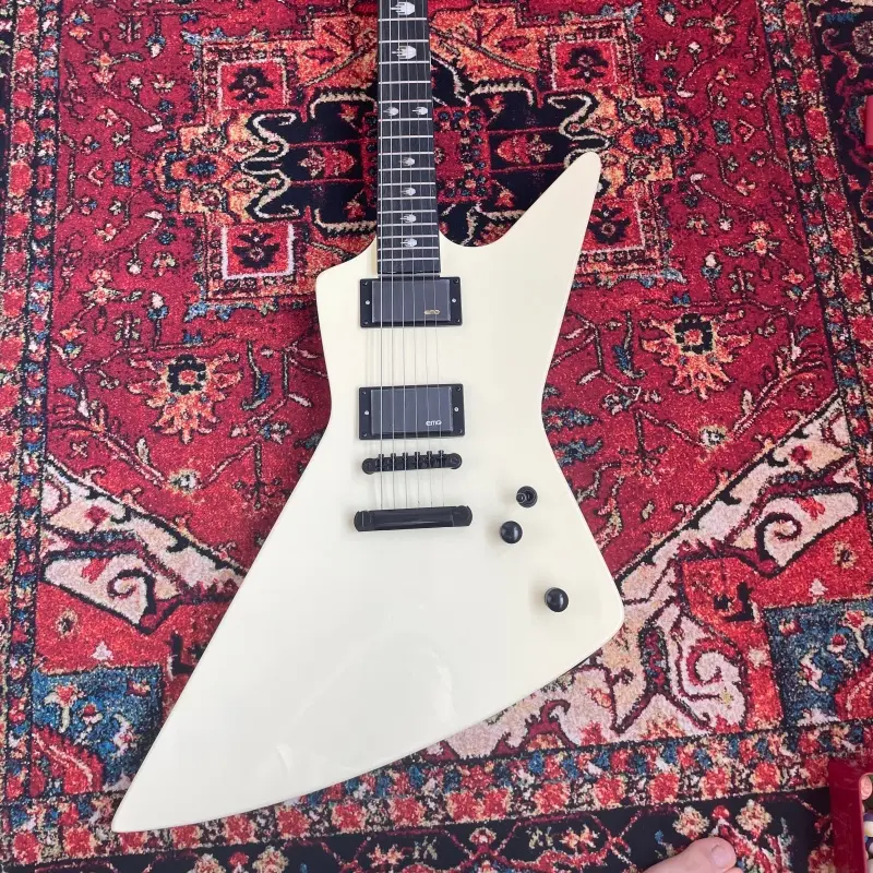 Special Customized  Rosewood Fingerboard MX-220 Explorer Electric Guitar Beige