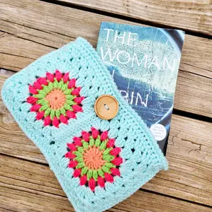 Book sleeve, book cover, crochet book sleeve, sunburst book sleeve, book protector