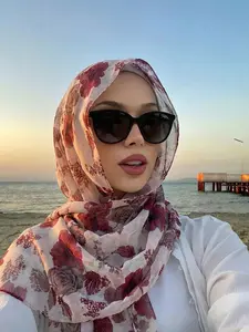 1pc Elegant Floral Print Hijab for Women, Comfortable Breathable Fabric, No Wrinkle Muslim Turban, All Seasons Use