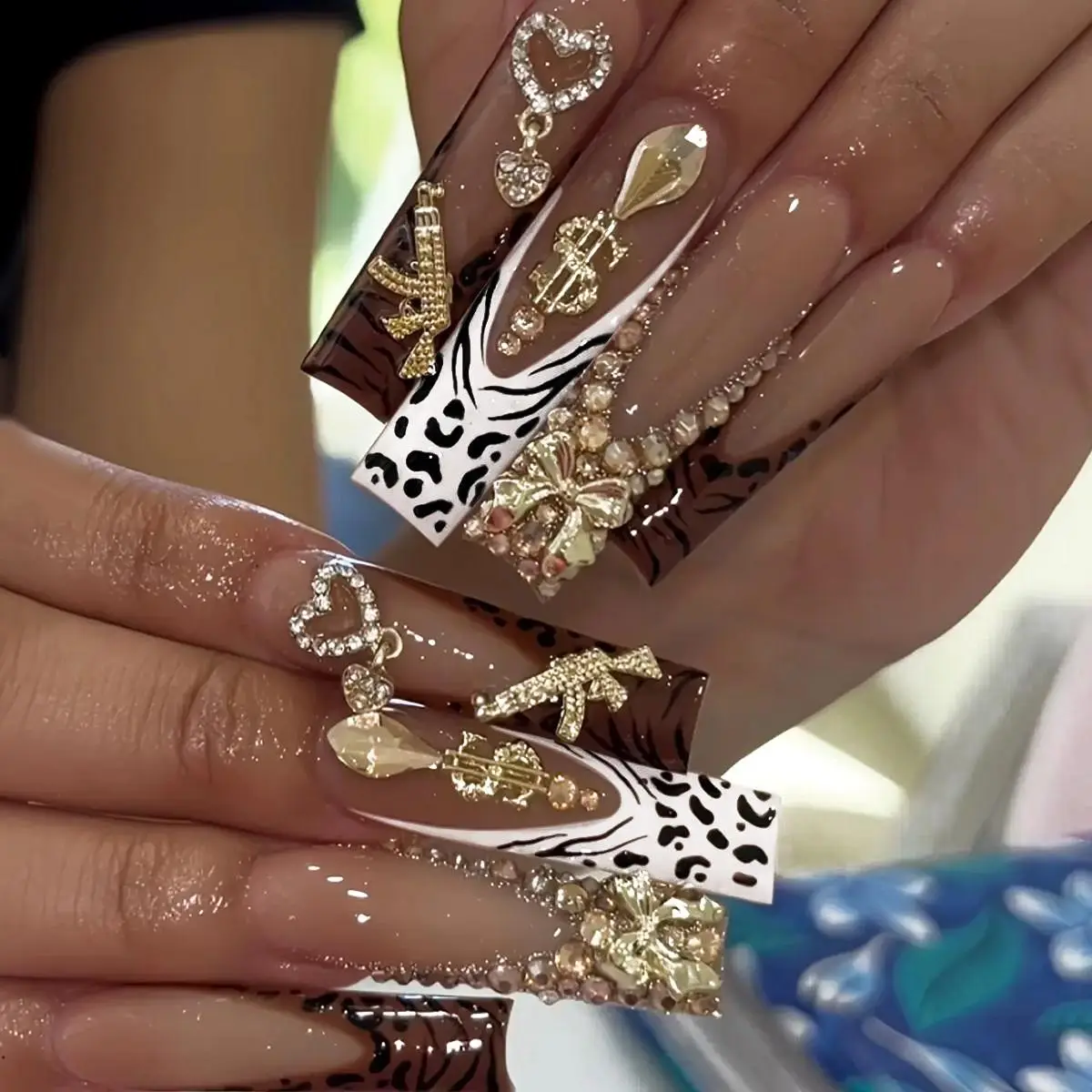 Glossy Fake Nails with Nail File & Tape, 24pcs/box Rhinestone Decor Fashion Press On Nails For Women & Girls DIY Nail Art, Elegant Stick On Nails Kit,