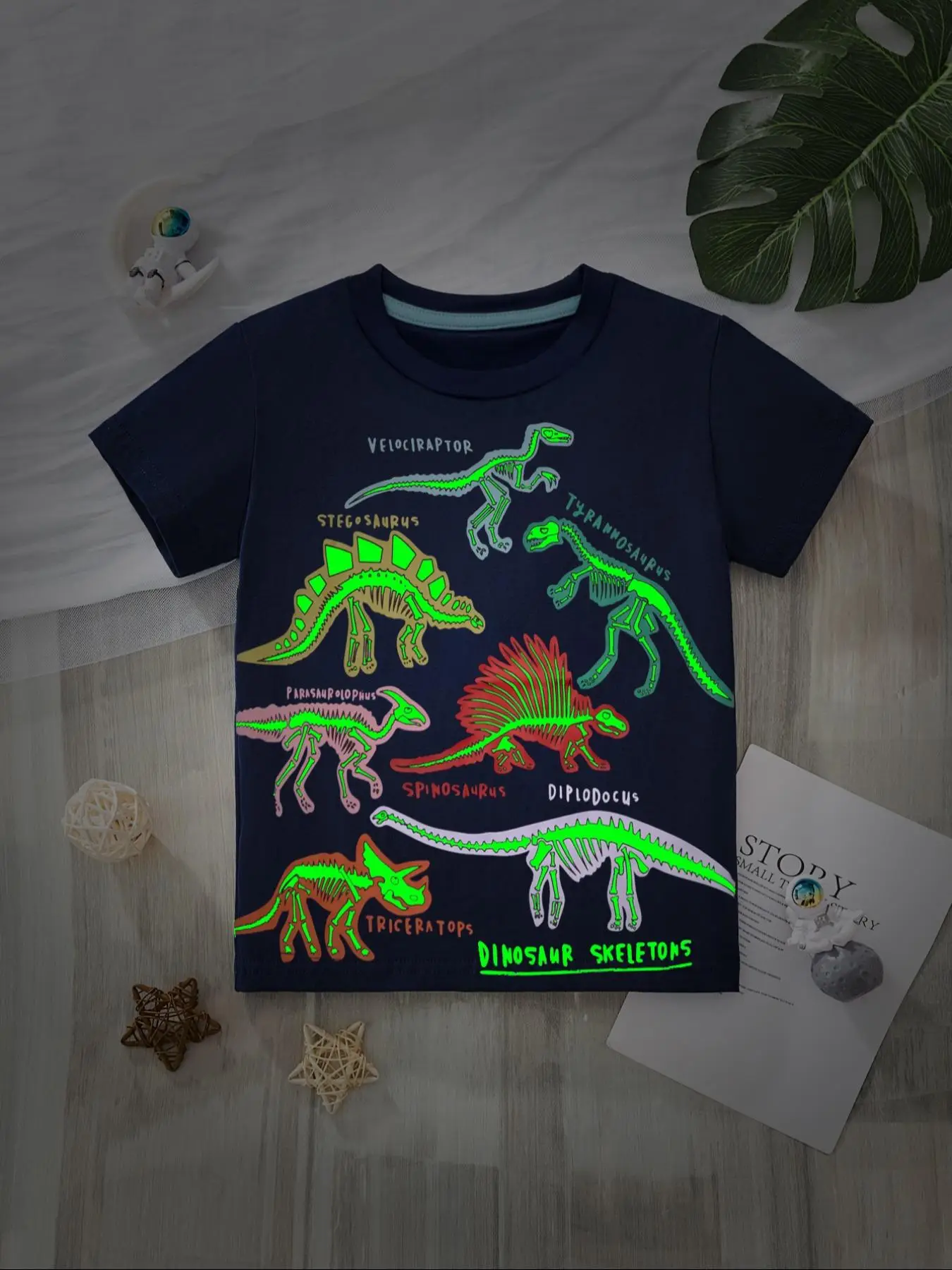 Dinosaur Letter Print Glow in The Dark Short Sleeve Tee, Casual Creative Round Neck T-shirt for Day & Night Wear, Kids Clothes for Summer