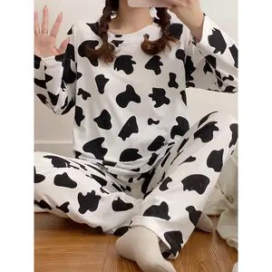 Cozy & Chic Cow Print Pajama Set for Teens - Comfy Long Sleeve Crew Neck & Elastic Pants, Perfect for Spring/Fall