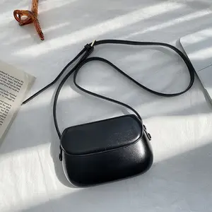 Women's 2025 Elegant Mini Burgundy Handbags, Trendy Vibrant Leather Glossy Purse Bag, Fashionable Versatile Gift for Woman Mother