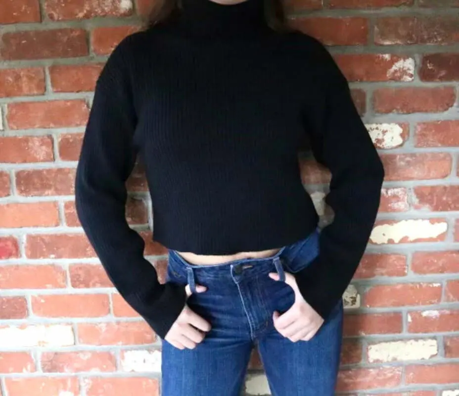Turtleneck Sweater- Black Chunky Womenswear