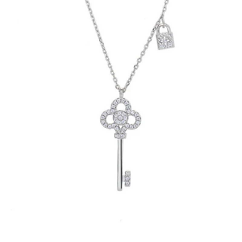 Key Necklace [White Gold]