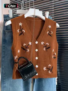 Women's Floral Embroidery Button Front V Neck Sweater Vest, Casual Sleeveless Sweater Vest for Summer, Fashion Women's Knitwear for Daily Wear