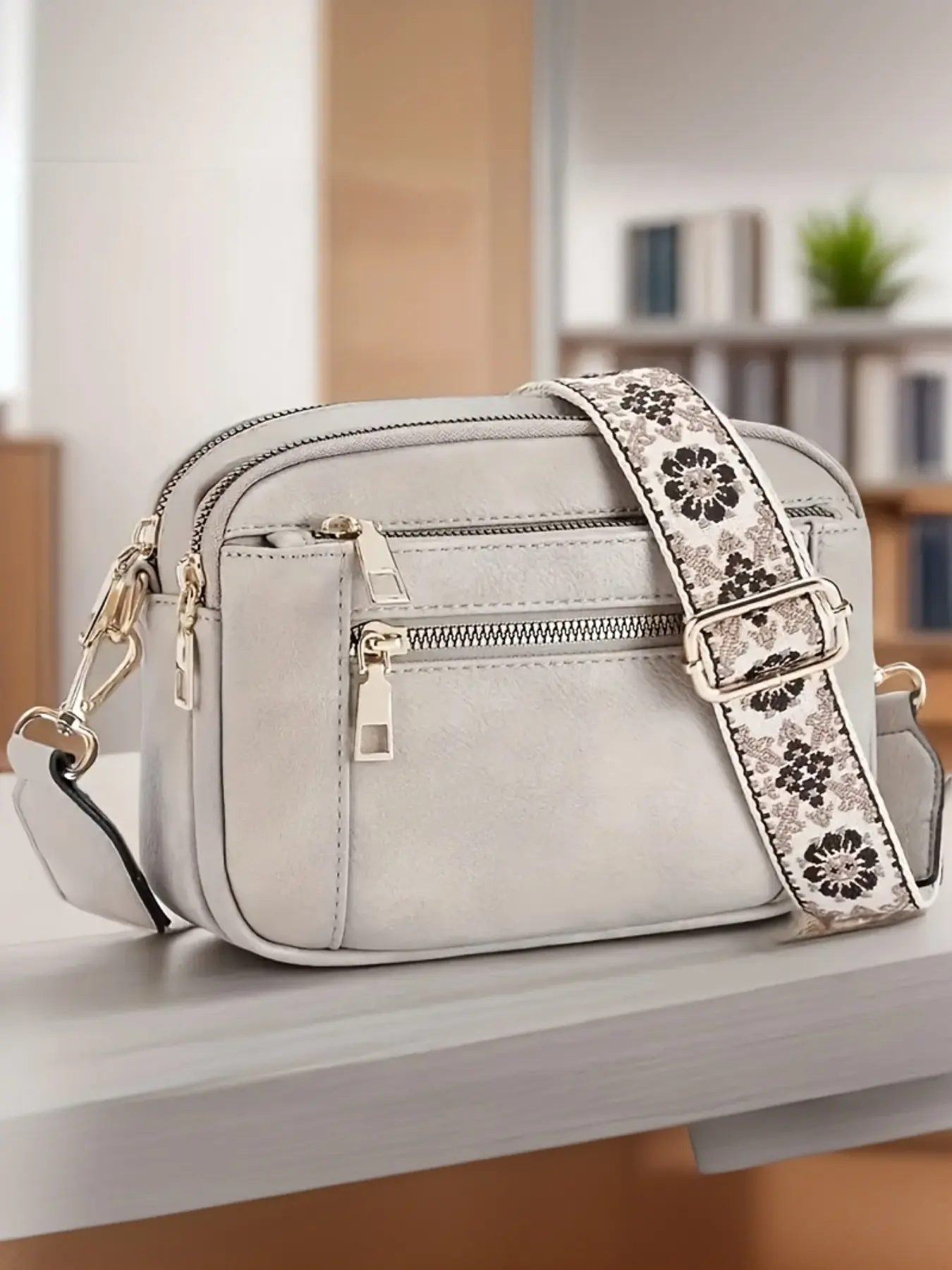 Crossbody Bags for Women, Vegan Leather Crossbody Purse Trendy Multi Pockets Shoulder Handbag, Chic Crossbody Bag, Fashionable Crossbody Bag
