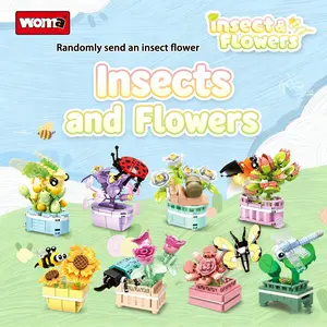 Insect Flower Building Block Set, Creative Building Blocks, 8 Styles of Ladybug, Butterfly, Snail, and Bee, DIY Mini Succulent Plants, Home Office Desk Accessories, Gifts for Boys and Girls