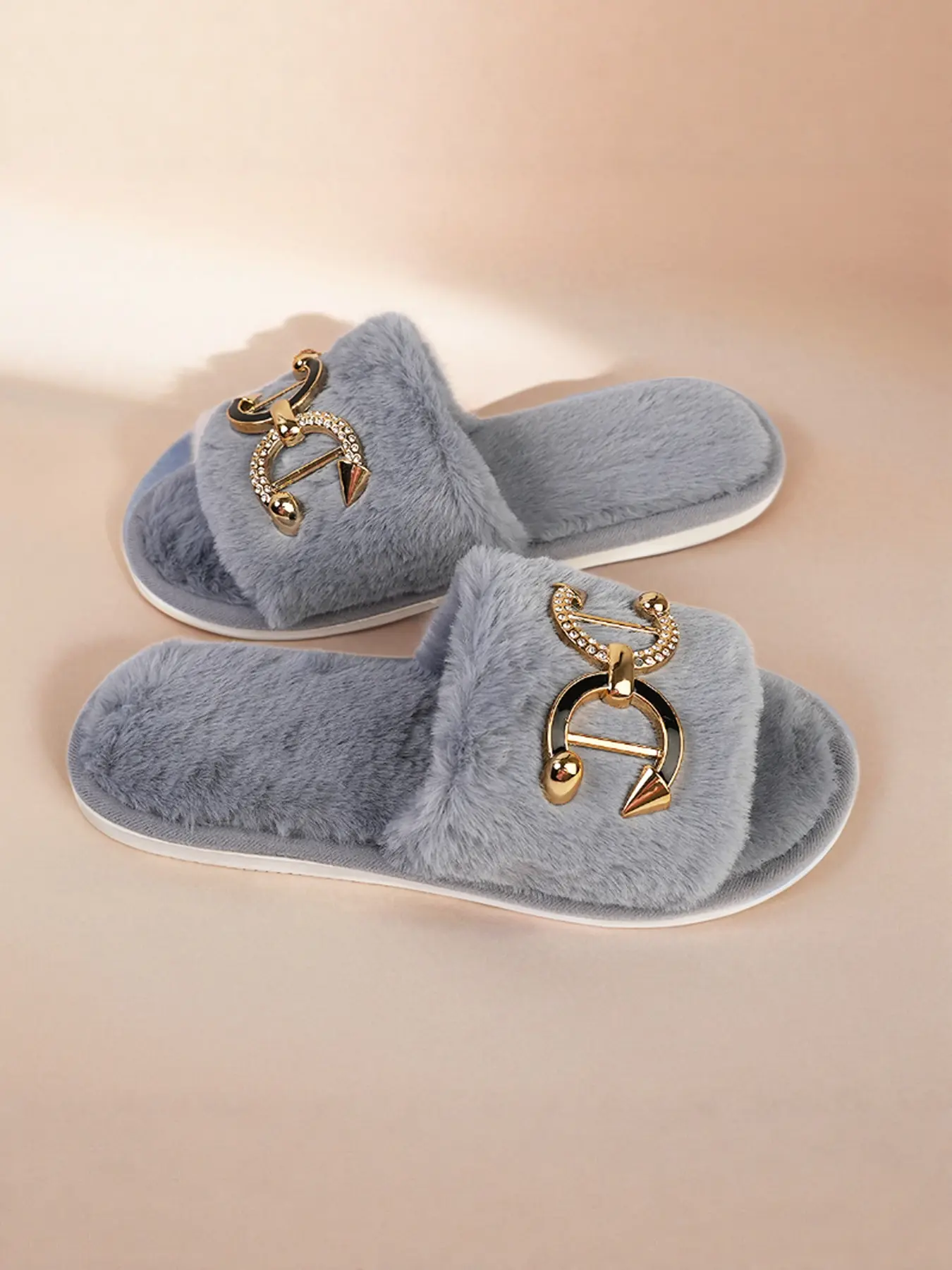 Women's Winter Slippers, Soft-Soled Fuzzy House Slippers, Indoor Warm Slippers, Fashion Solid-Color Design with Shiny Accents, Breathable, Anti-Slip, Casual Retro Style