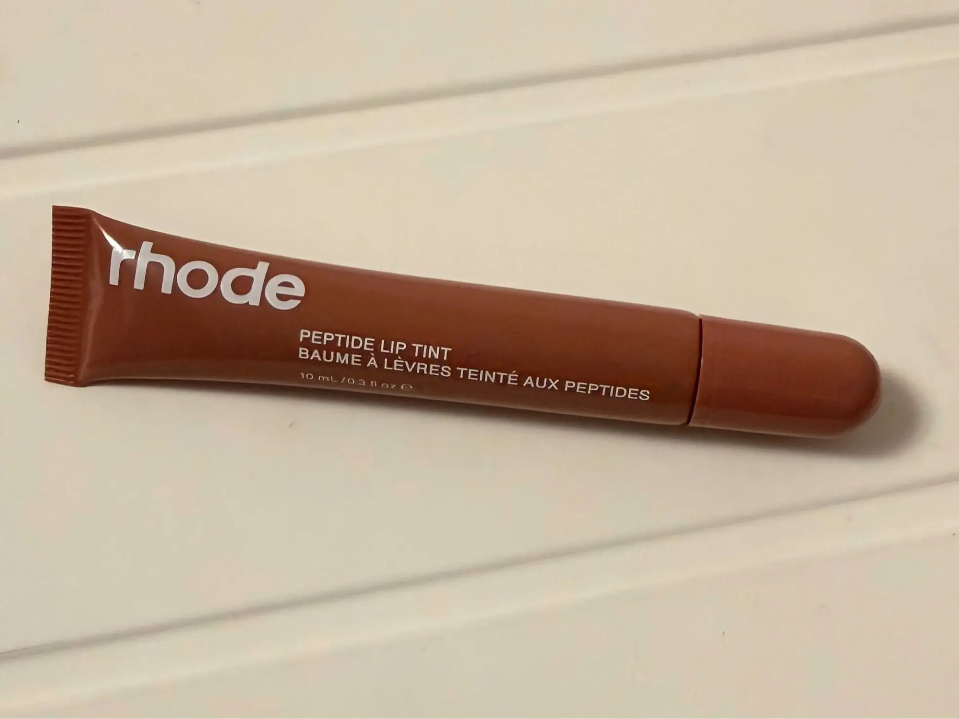 Colada Lip Peptide Treatment - Enhances Lip Health with Peptide Formula for Smooth & Hydrated Lips