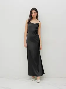Elegant Satin High Neck Sleeveless Dress with 3D Floral Ruffles, Mermaid Tail Long Gown for Special Occasions, Chic Formal Stylish Women's Clothing